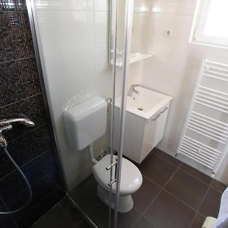 Apartment In With Terrace, Air Conditioning, Wifi 4323-4 Vodice