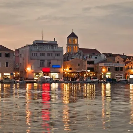 Apartment In With Terrace, Air Conditioning, Wifi 4323-4 Vodice