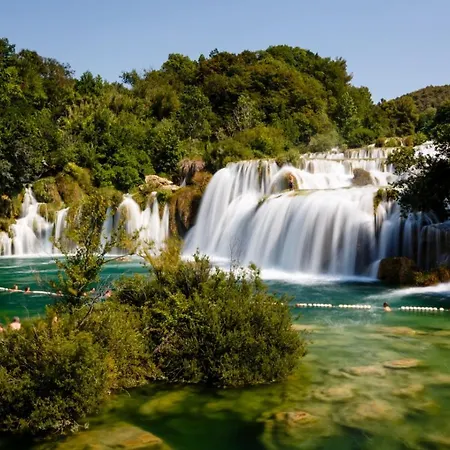 Apartment In With Terrace, Air Conditioning, Wifi 4323-4