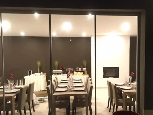 In With Terrace, Air Conditioning, Wifi 4323-4