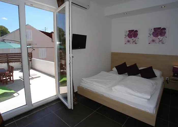 Апартаменты In With Terrace, Air Conditioning, Wifi 4323-4