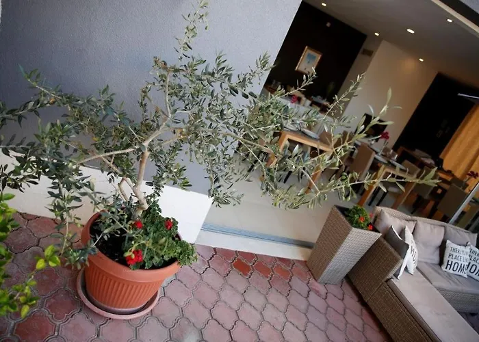 In With Terrace, Air Conditioning, Wifi 4323-4 *